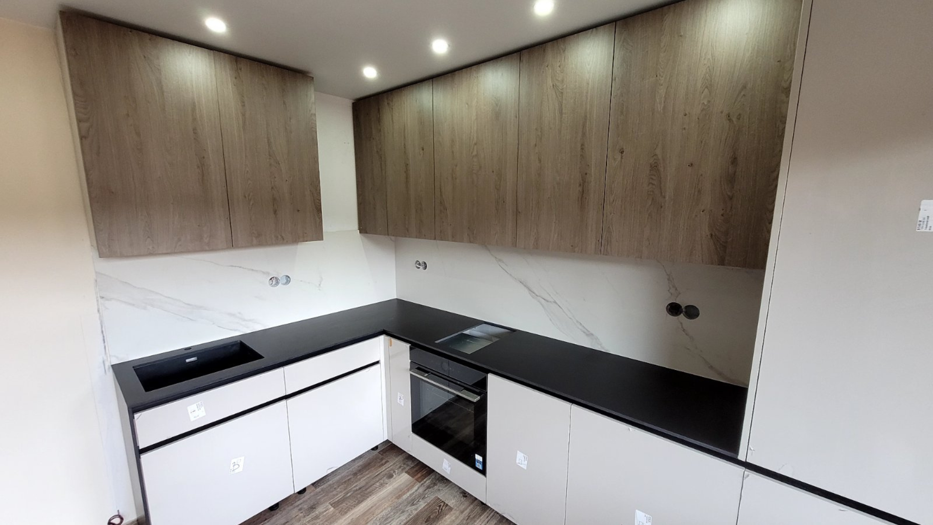 Керамика Laminam Nero Assoluto и ABKSTONE Calacatta Grey